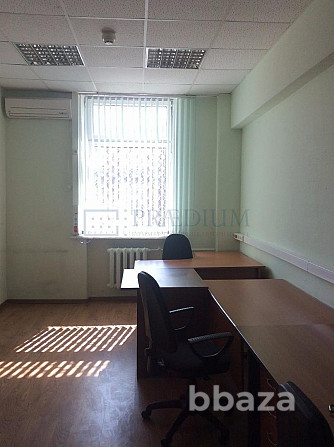 Сдается офисное помещение 561 м² Москва - photo 1