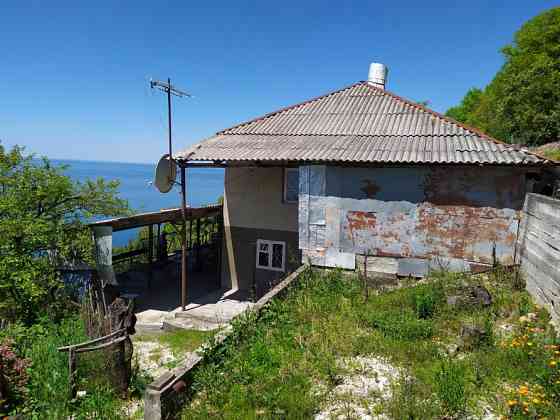 Купить дом с участком в Абхазии в тихом поселке Сочи