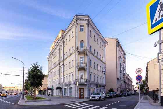 Продается офисное помещение 1459 м² Москва