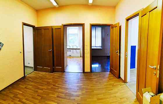 Продается офисное помещение 1082 м² Москва