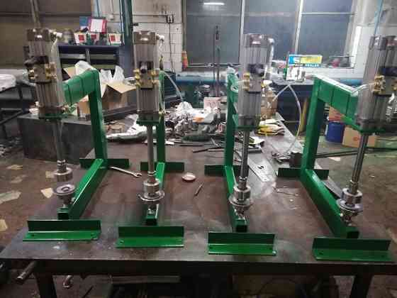 Пресс пневматический для обивки сидушек. Москва