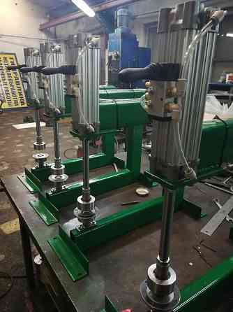 Пресс пневматический для обивки сидушек. Москва