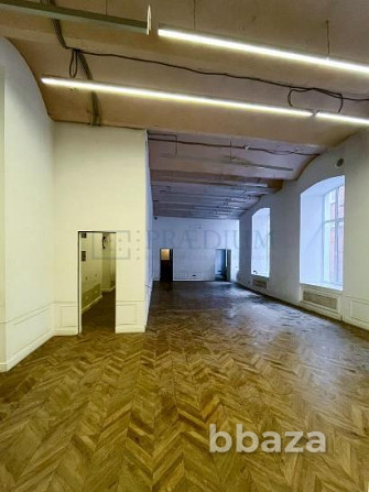 Продается офисное помещение 240 м² Москва - photo 1