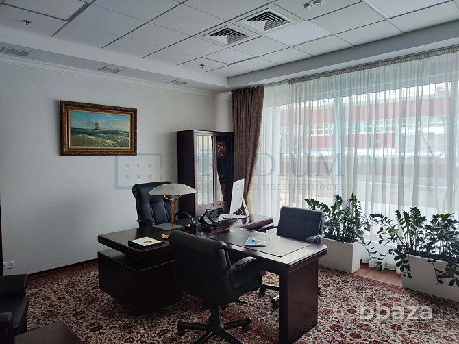 Продается офисное помещение 716 м² Москва - photo 1