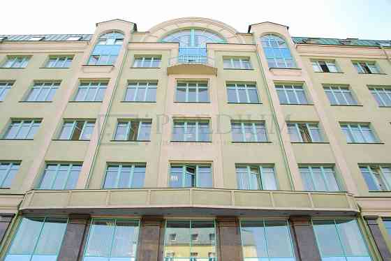 Продается офисное помещение 571 м² Москва