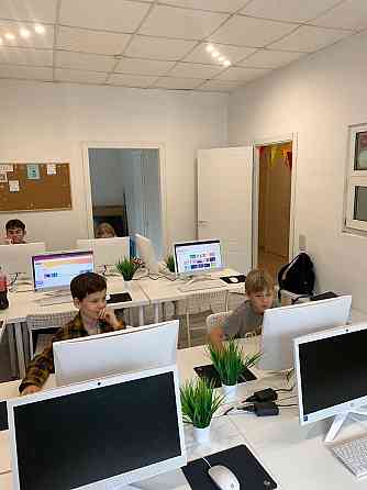 Курсы программирования для детей оффлайн Москва