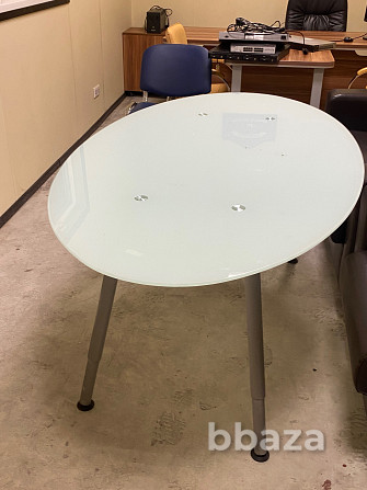 Продаётся стол стеклянный овальный Нахабино - изображение 3