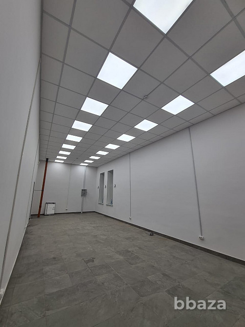 Сдам нежилое помещение на 1 этаже с отдельным входом и свежим ремонтом Омск - изображение 5