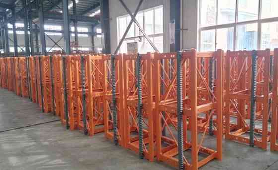 Мачтовый подъемник (строительная подъемная платформа) Владивосток