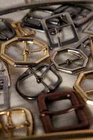 Фурнитура для обуви металлическая. Петли обувные. Пряжки. Заклёпки Москва