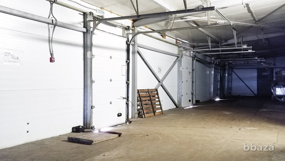 Промздание 2366 м2 + 1,35 га в центре Луги — всего 35 млн.руб. Луга - изображение 4