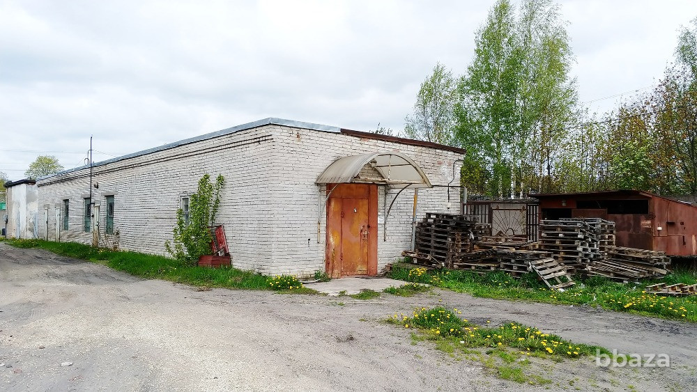 Промздание 2366 м2 + 1,35 га в центре Луги — всего 35 млн.руб. Луга - изображение 6