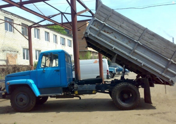 Вывоз мусора, веток хлама из сада Бор