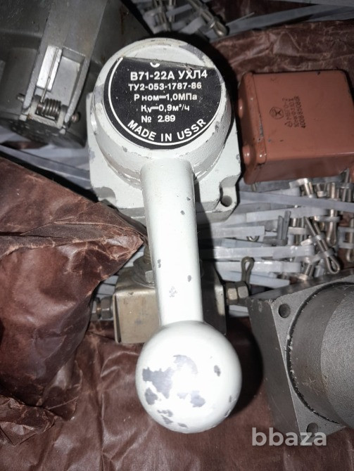 Пневмораспределители крановые B71-22A Москва - изображение 1