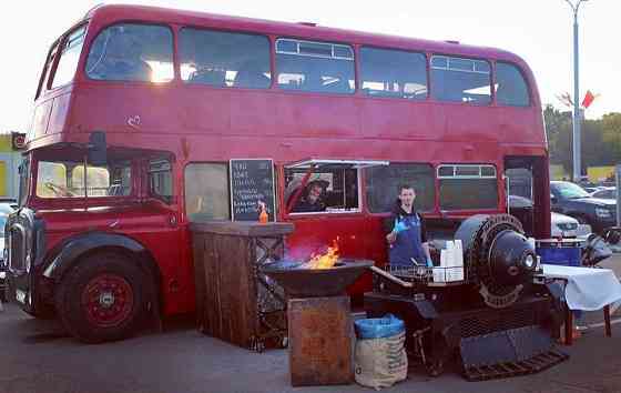 Старинные английские автобусы Москва