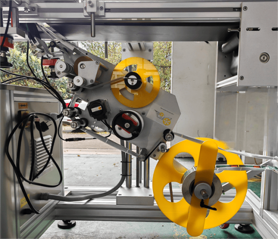 Автоматическая этикетировочная машина AS-P01Z Малаховка