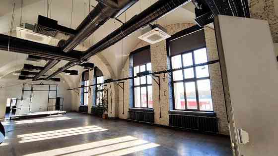 Помещение после ресторана в лофт-пространстве, 400 кВт, высокие потолки. Санкт-Петербург