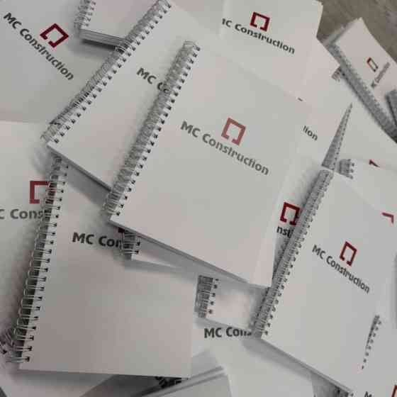 УФ печать на стекле, металле, дереве, пластике. Рекламные конструкции Москва