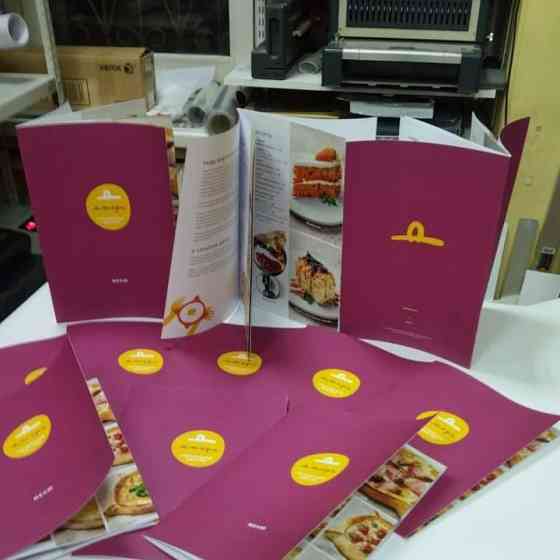 УФ печать на стекле, металле, дереве, пластике. Рекламные конструкции Москва