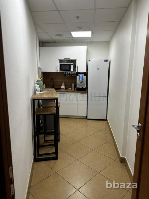 Сдается офисное помещение 595 м² Москва - изображение 4