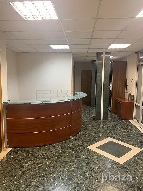 Продается офисное помещение 1395 м² Москва - изображение 1