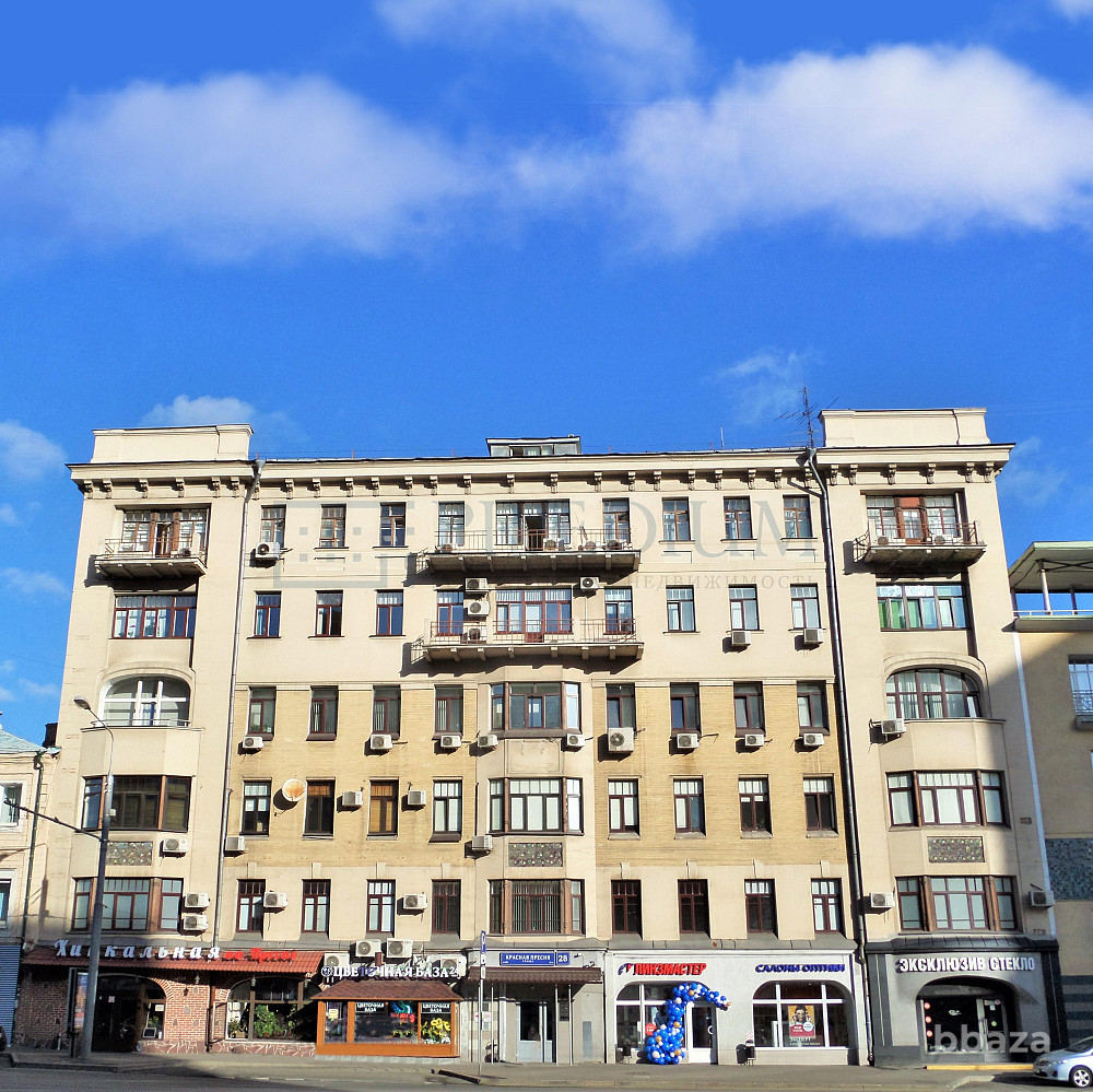 Продается офисное помещение 571 м² Москва - изображение 1