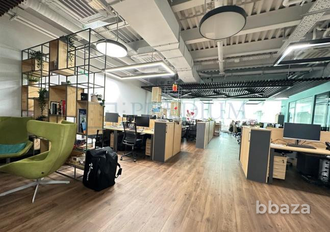 Продается офисное помещение 3911 м² Москва - изображение 1