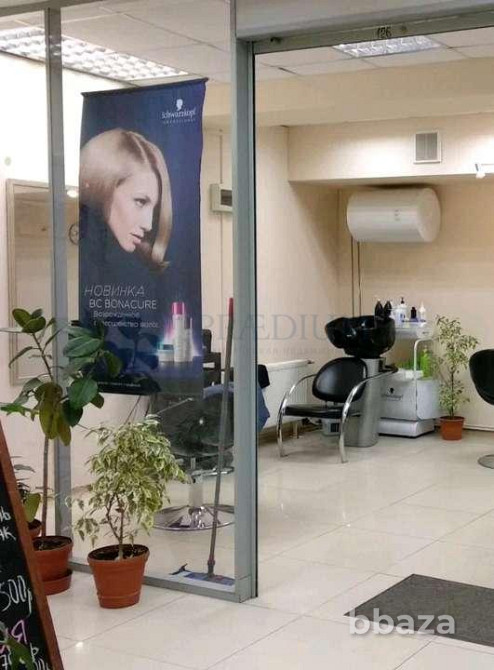 Продается торговое помещение 1012 м² Москва - изображение 1