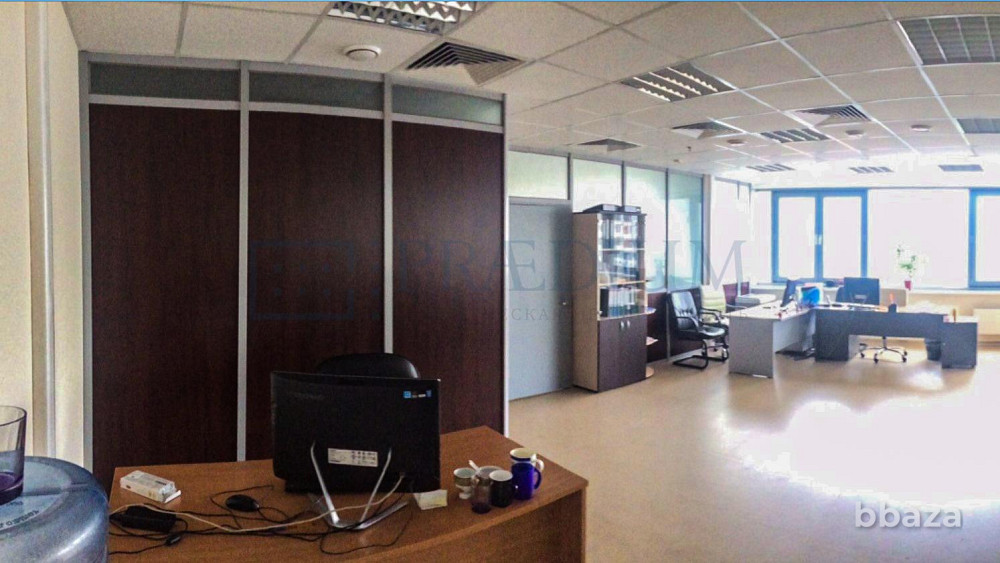 Продается офисное помещение 271 м² Москва - изображение 1