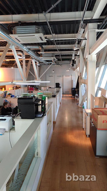 Продается офисное помещение 365 м² Москва - изображение 3