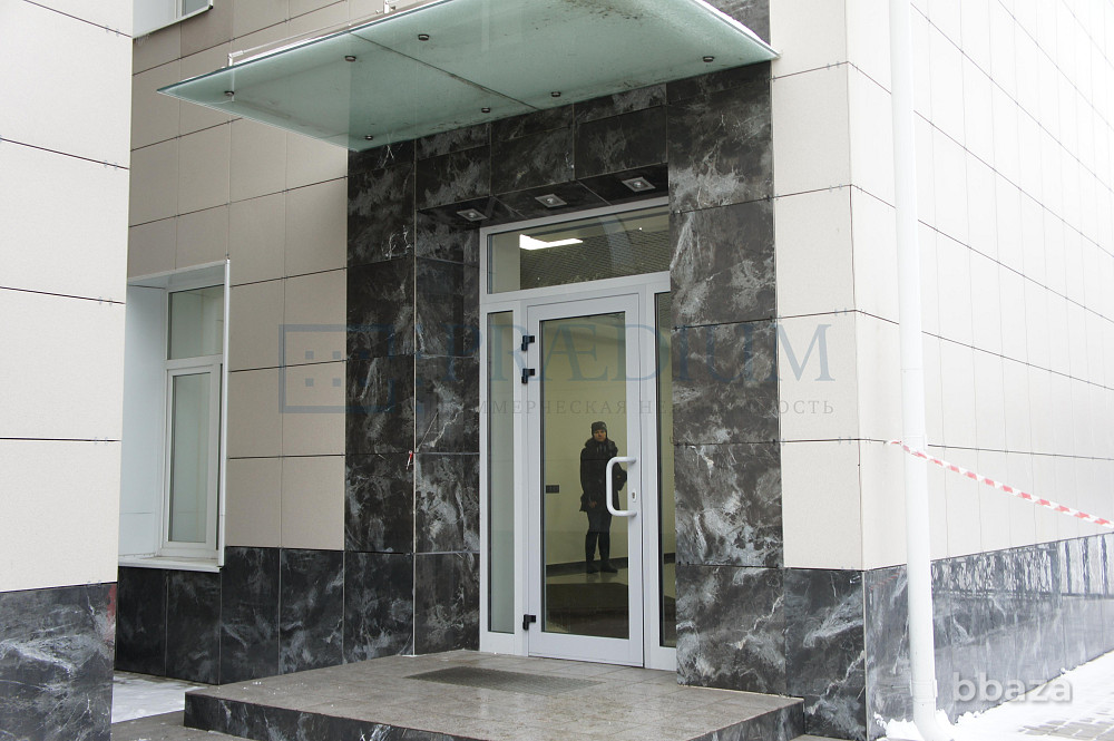 Сдается офисное помещение 549 м² Москва - изображение 9