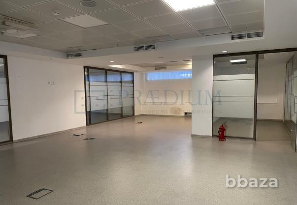 Сдается офисное помещение 827 м² Москва - изображение 1