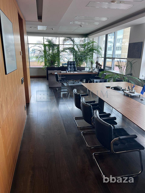 Сдается офисное помещение 370 м² Москва - изображение 1