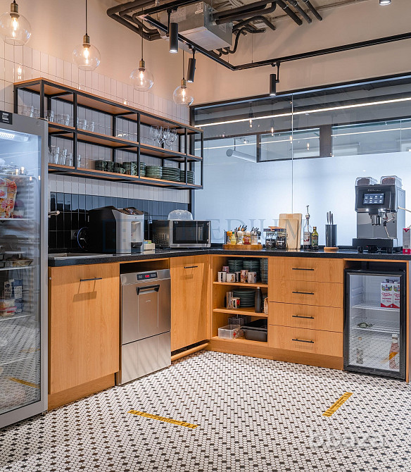 Сдается офисное помещение 811 м² Москва - изображение 6