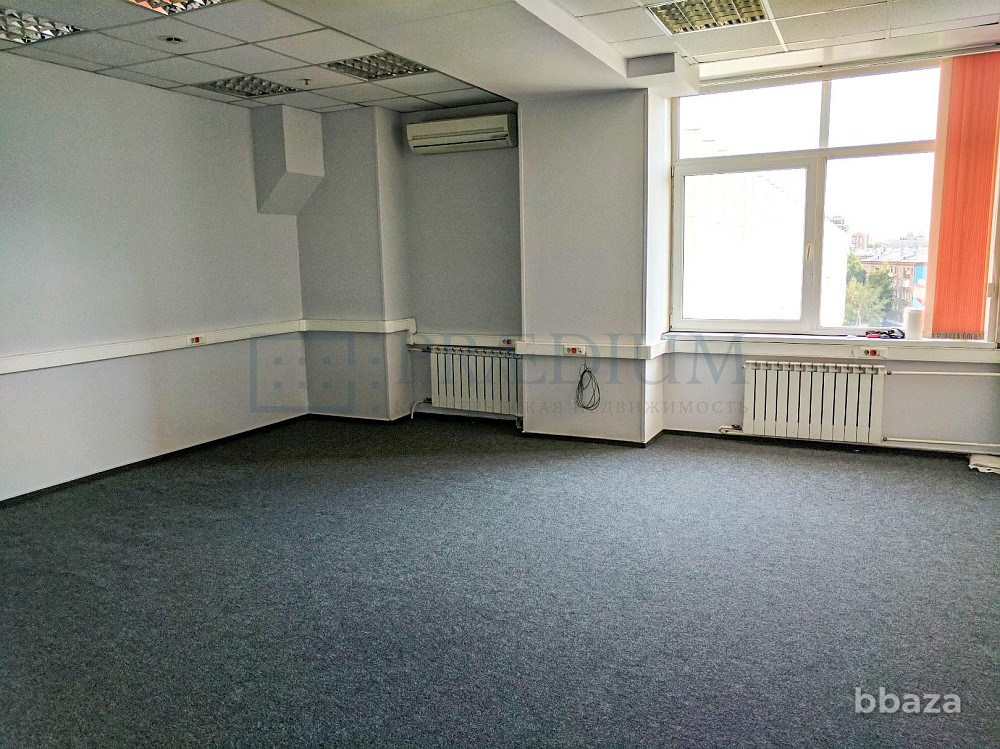 Продается офисное помещение 915 м² Москва - изображение 1