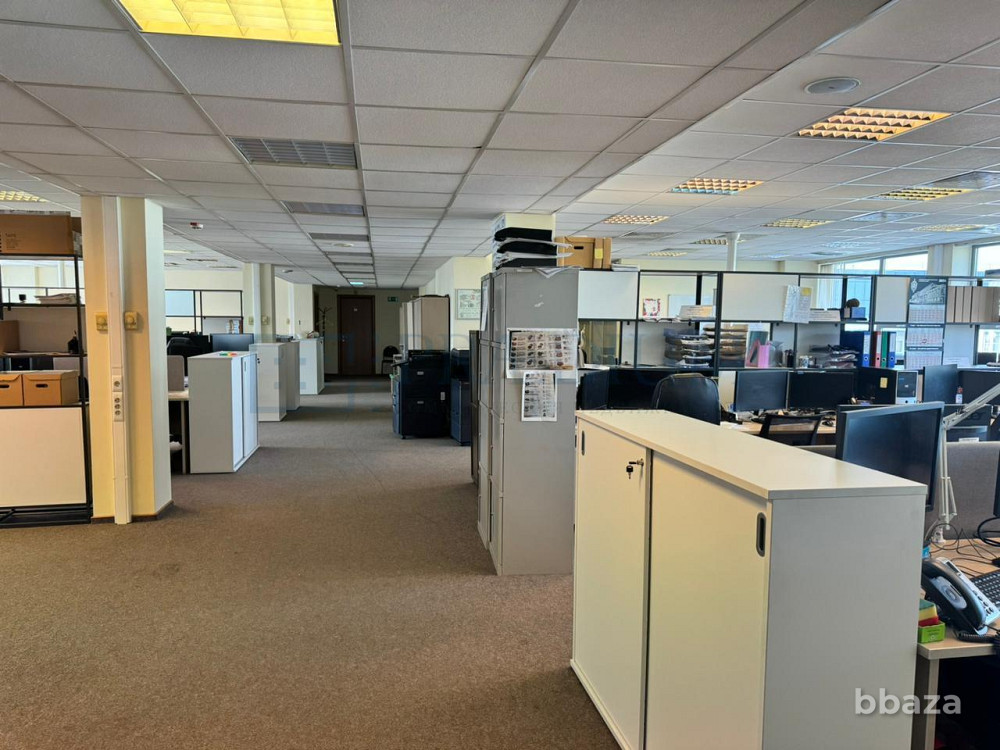 Сдается офисное помещение 8300 м² Москва - изображение 1