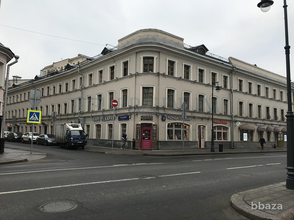 Продается торговое помещение 287 м² Москва - изображение 1