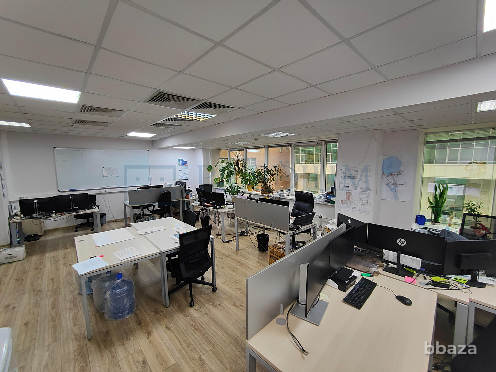 Сдается офисное помещение 442 м² Москва - изображение 1