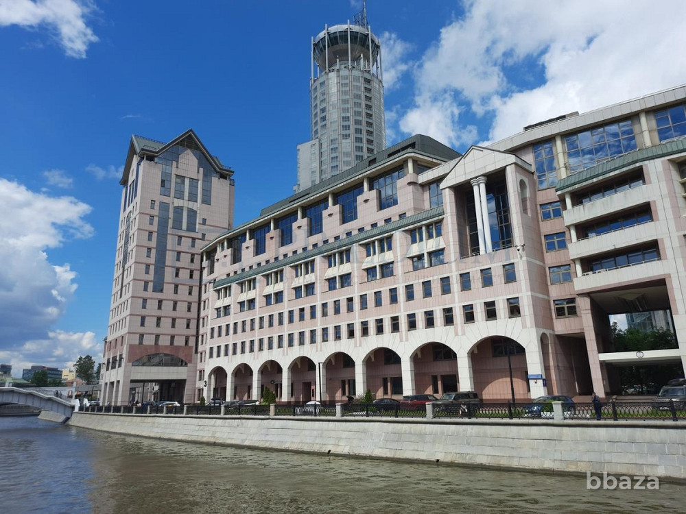 Сдается офисное помещение 386 м² Москва - изображение 1