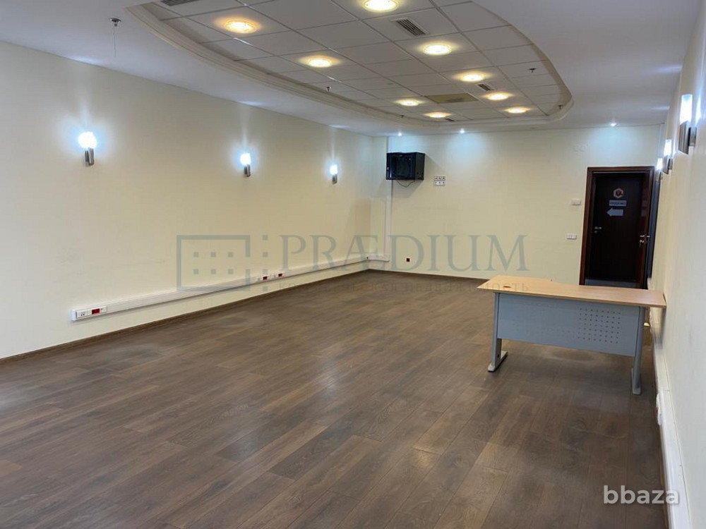 Продается офисное помещение 890 м² Москва - изображение 2