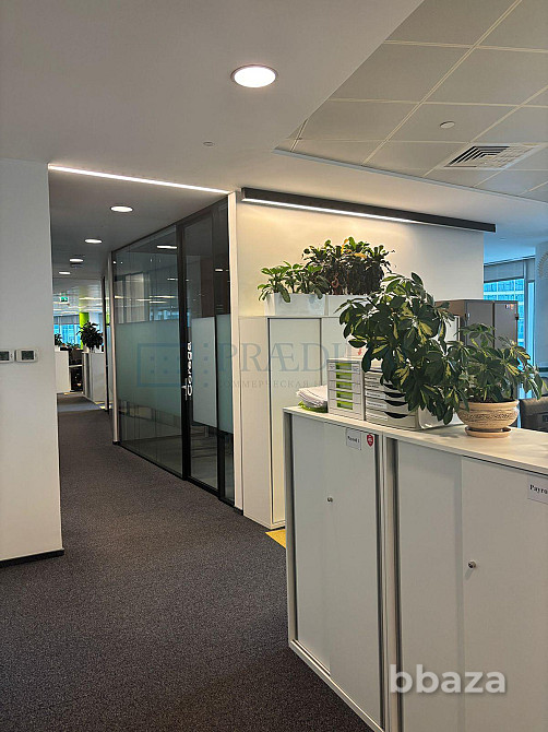 Сдается офисное помещение 860 м² Москва - изображение 5