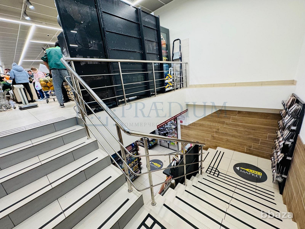 Продается помещение свободного назначения 591 м² Москва - изображение 2