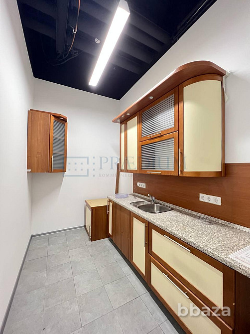 Продается офисное помещение 806 м² Москва - изображение 9