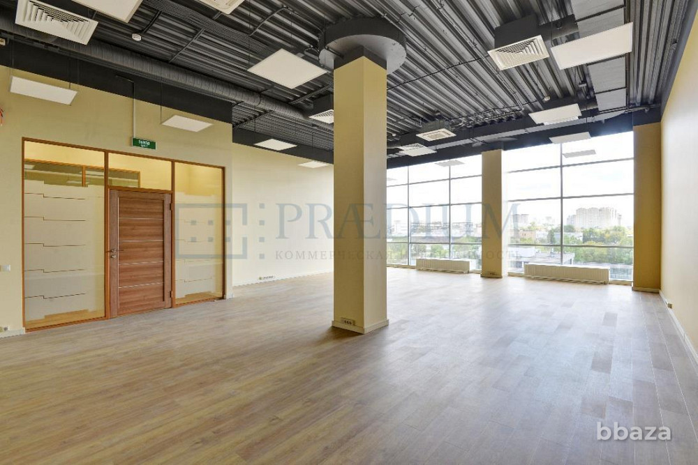 Продается офисное помещение 305 м² Москва - изображение 1