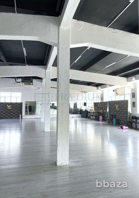 Продается помещение свободного назначения 412 м² Москва - изображение 1