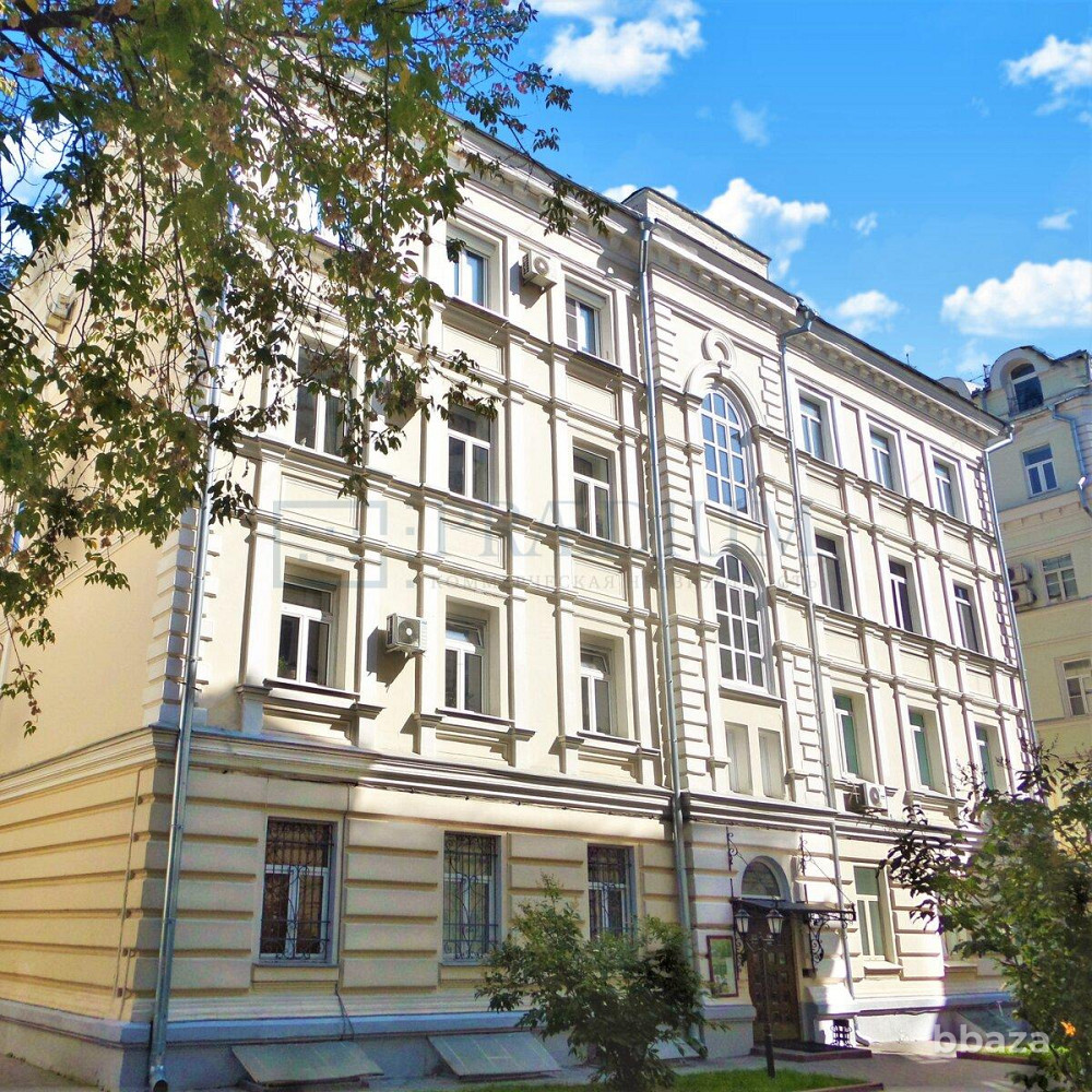 Продается офисное помещение 254 м² Москва - изображение 1