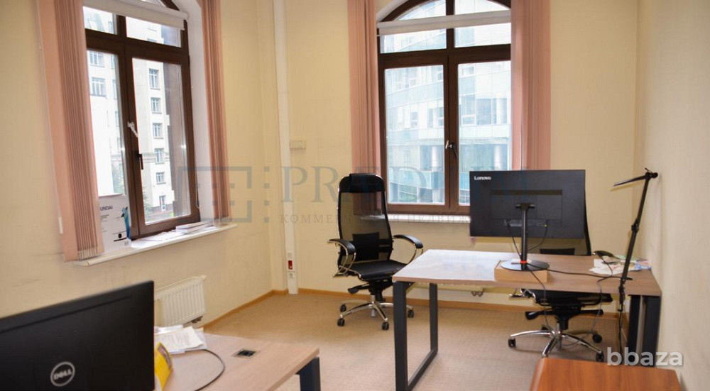 Продается офисное помещение 852 м² Москва - изображение 1