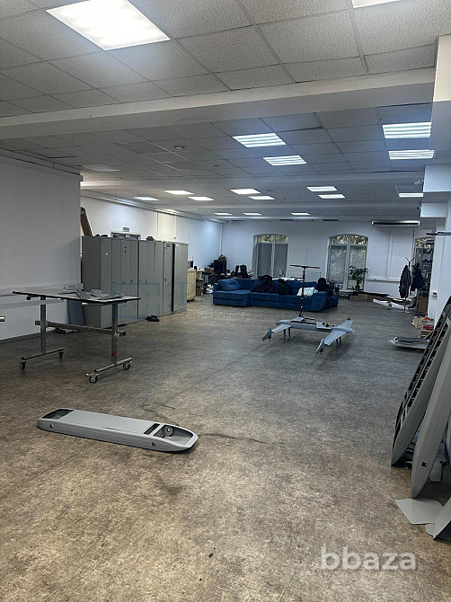 Сдается офисное помещение 382 м² Москва - изображение 1