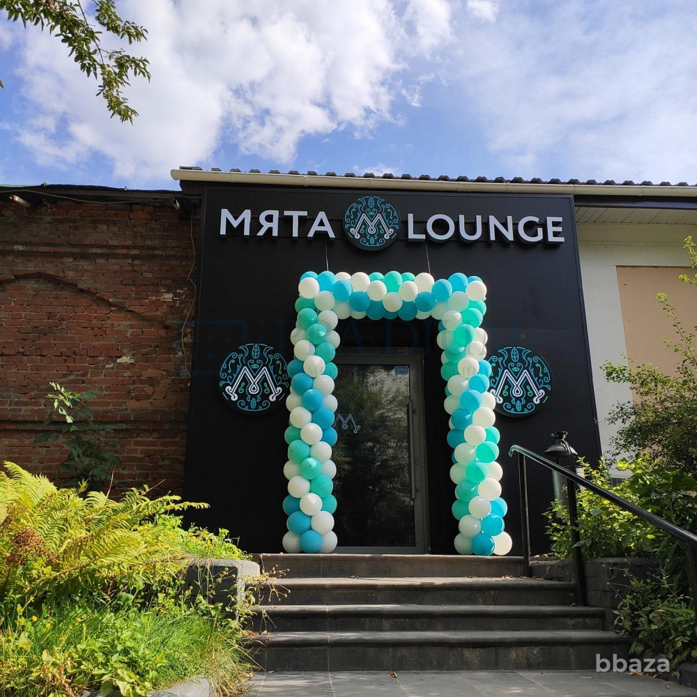 Продается торговое помещение 326 м² Москва - изображение 2