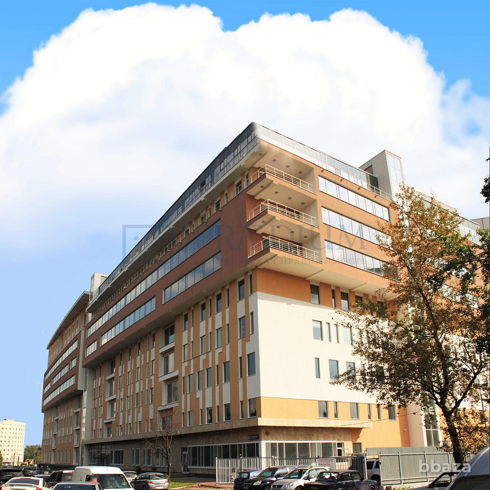 Продается офисное помещение 1080 м² Москва - изображение 1